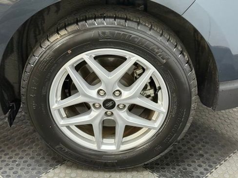 Used 2023 Ford Edge SEL image 16