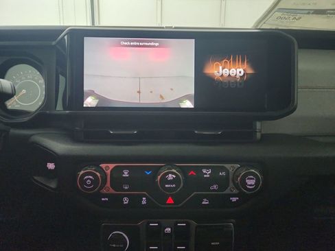 New 2026 Jeep Gladiator Sport image 24