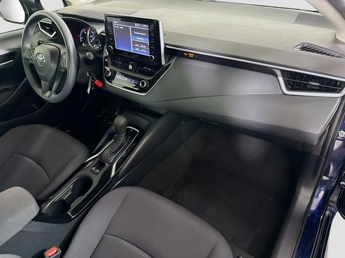 Used 2020 Toyota Corolla LE FWD image 29