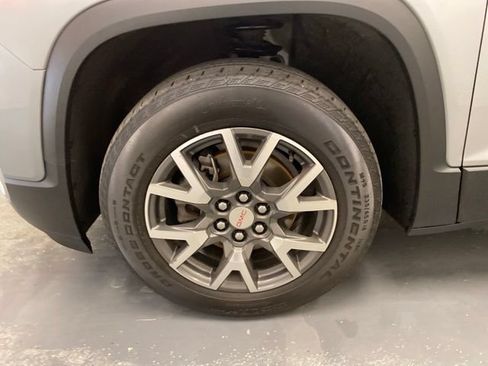 Used 2023 GMC Acadia SLE w/ Driver Convenience Package AWD/4WD image 18