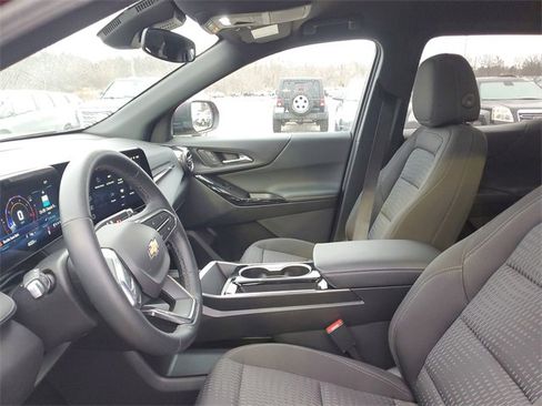 Certified 2025 Chevrolet Equinox LT image 16