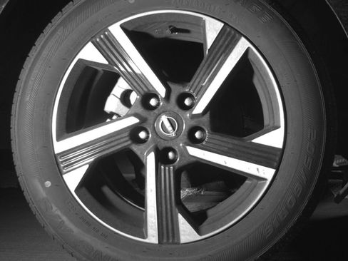 Used 2025 Nissan Sentra SV FWD image 18