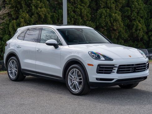 Certified 2023 Porsche Cayenne Platinum Edition AWD/4WD image 10