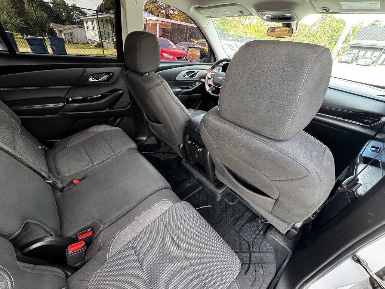 Used 2020 Chevrolet Traverse LS w/ LPO, Floor Liner Package FWD image 16