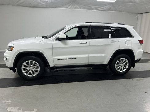 Used 2021 Jeep Grand Cherokee Laredo AWD/4WD image 6