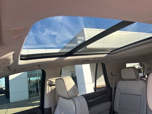Used 2022 GMC Yukon Denali image 28