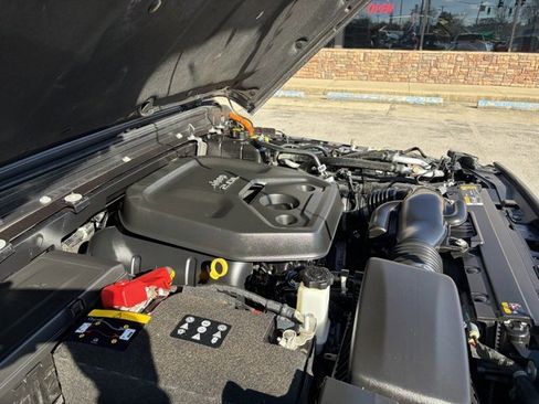 Used 2021 Jeep Wrangler Unlimited Sahara w/ Cold Weather Group image 12