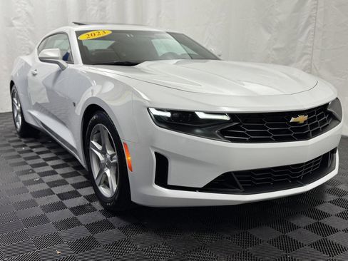 Used 2023 Chevrolet Camaro LT image 10