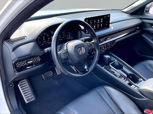 Used 2023 Honda Accord Sport image 13