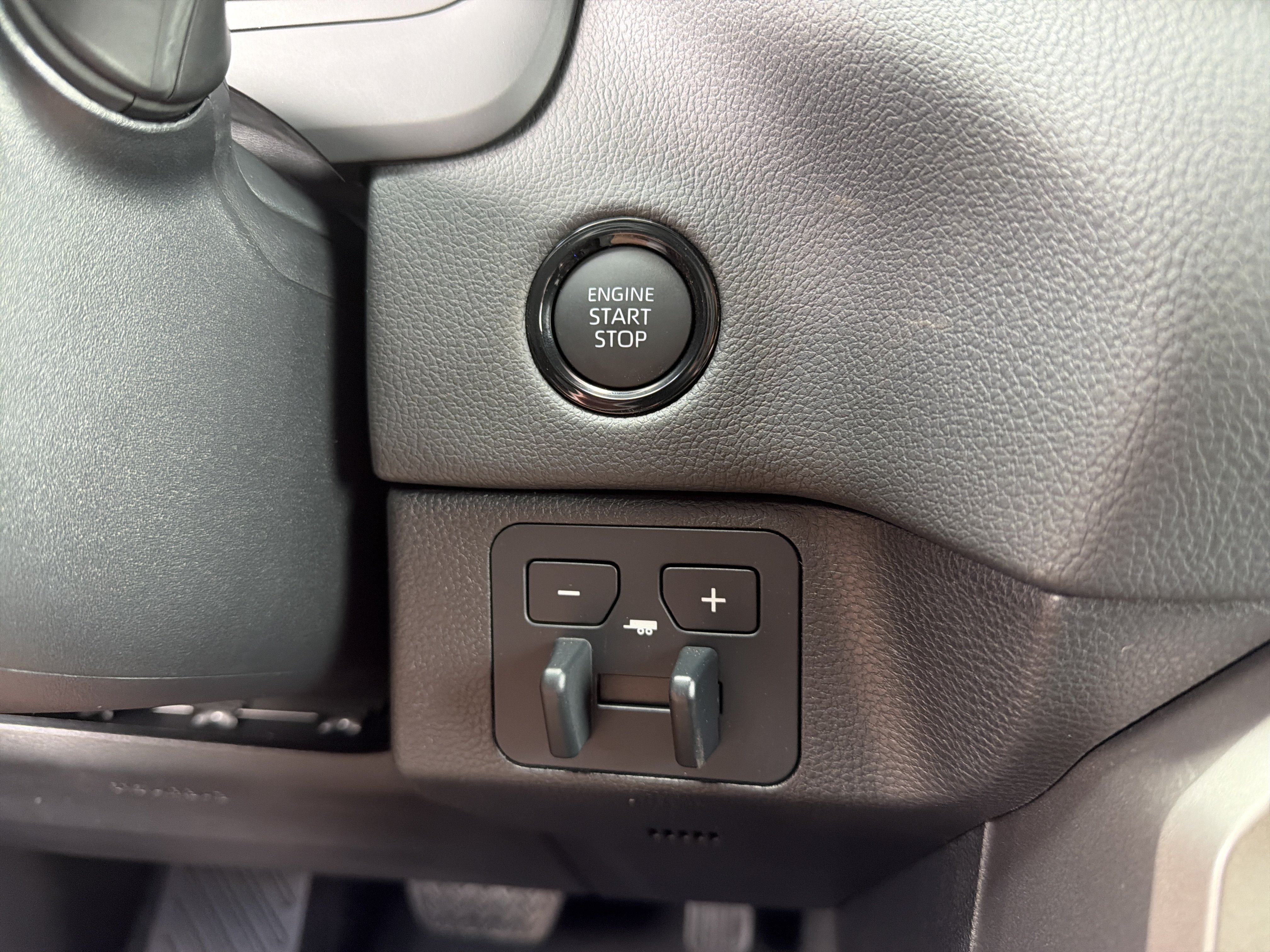 New 2026 Toyota Tundra Limited AWD/4WD image 26