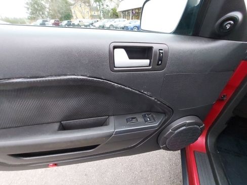 Used 2008 Ford Mustang Premium image 8