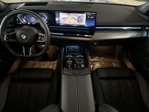 Used 2026 BMW 530i xDrive AWD/4WD image 23