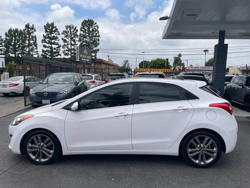 Used 2016 Hyundai Elantra GT w/ Option Group 03 FWD image 8