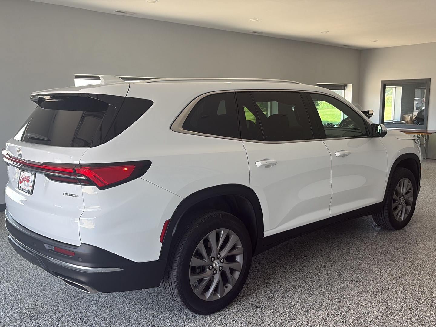 Used 2026 Buick Enclave Preferred AWD/4WD image 4