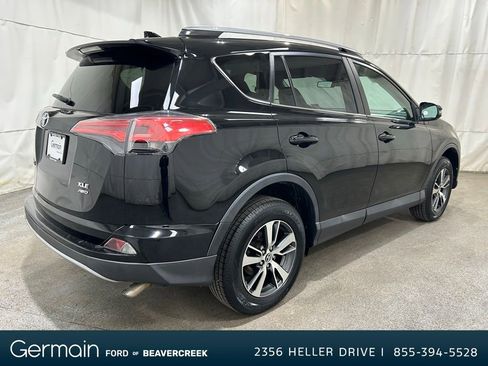 Used 2018 Toyota RAV4 XLE image 8