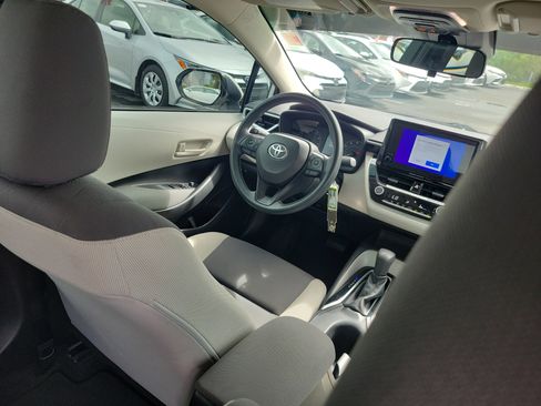 Used 2023 Toyota Corolla LE FWD image 14