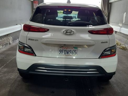 Used 2023 Hyundai Kona SE FWD image 4