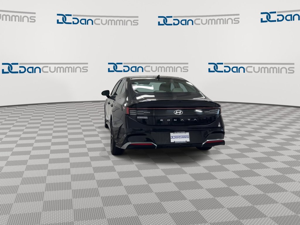 Used 2024 Hyundai Sonata SEL FWD image 7