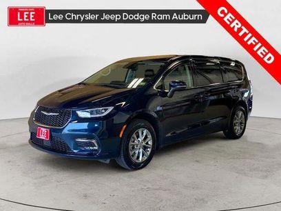 Certified 2023 Chrysler Pacifica Touring-L