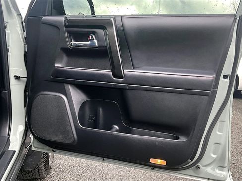 Used 2023 Toyota 4Runner TRD Off-Road Premium image 23