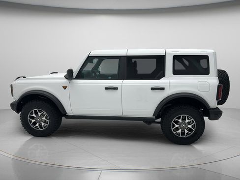 Used 2025 Ford Bronco Badlands AWD/4WD image 8
