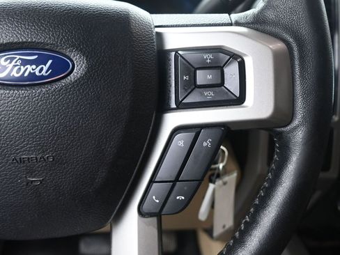 Used 2018 Ford F250 Lariat w/ Chrome Package image 27