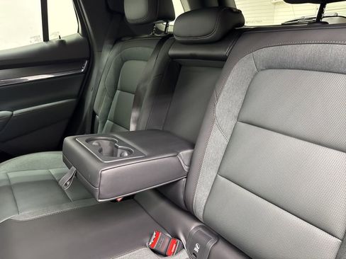 New 2026 GMC Terrain AT4 w/ Technology Package II AWD/4WD image 24