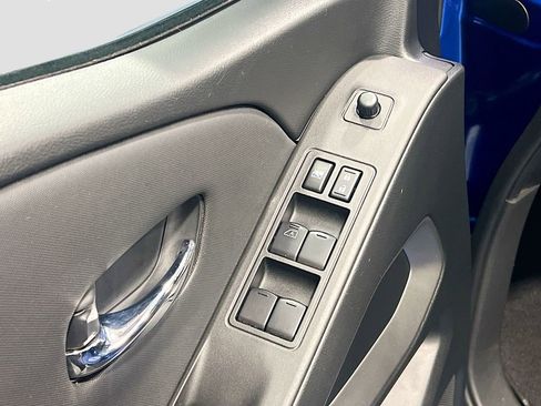 Used 2024 Nissan Frontier SL w/ Technology Package image 17