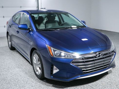 Used 2019 Hyundai Elantra SEL FWD image 5