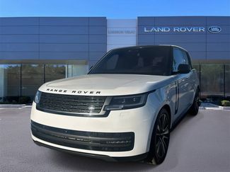 Used 2023 Land Rover Range Rover SE video 1