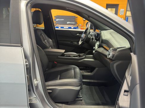 Used 2025 Chevrolet Equinox LT w/ Convenience Package II image 19