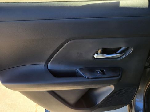 New 2026 Nissan Kicks SR image 17