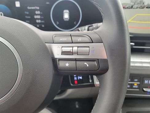 Used 2025 Hyundai Kona SEL image 17