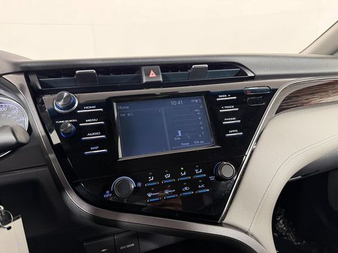 Used 2019 Toyota Camry LE FWD image 53