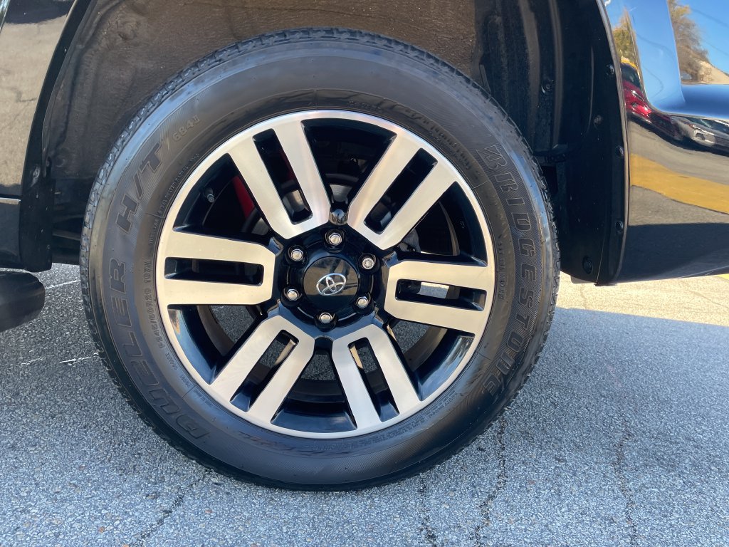 Certified 2024 Toyota 4Runner Limited AWD/4WD image 10