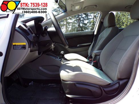 Used 2014 Kia Forte LX w/ Popular Package FWD image 17