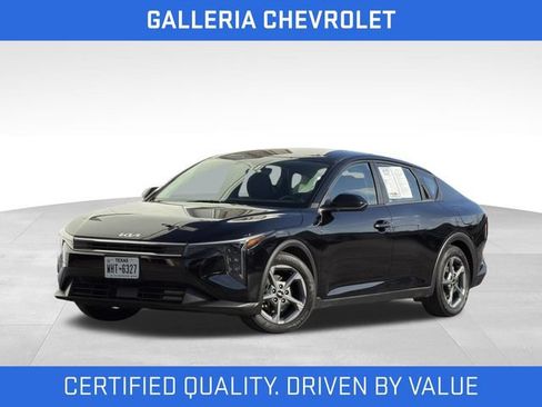 Used 2025 Kia K4 FWD image 2