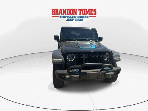 Used 2023 Jeep Wrangler Unlimited Rubicon 4xe AWD/4WD image 3