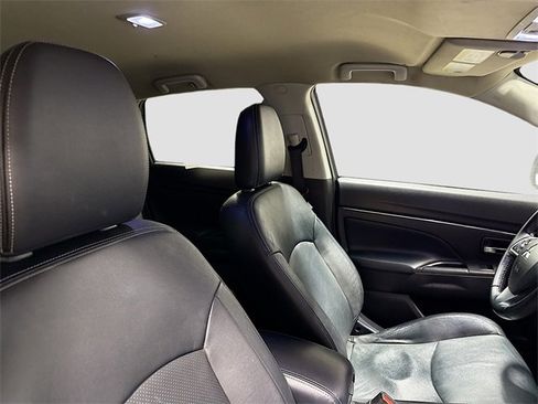 Used 2015 Mitsubishi Outlander Sport SE image 23