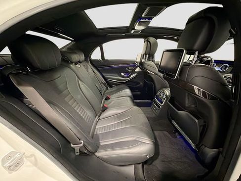Used 2015 Mercedes-Benz S 550 4MATIC Sedan image 26