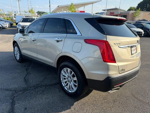 Used 2017 Cadillac XT5 FWD image 3