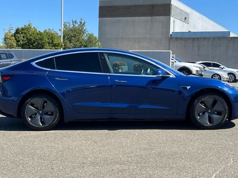 Used 2019 Tesla Model 3 Standard Range RWD image 6