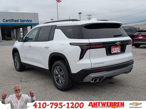 New 2026 Chevrolet Traverse LT w/ Driver Confidence Package image 4