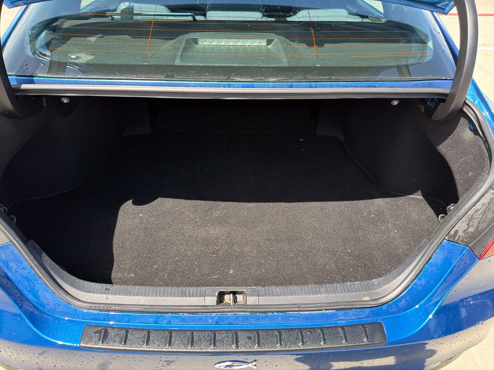 Used 2020 Toyota Camry LE FWD image 9
