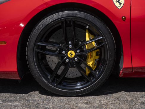 Certified 2017 Ferrari 488 GTB RWD image 17