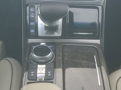 Used 2017 Genesis G90 3.3T Premium image 17