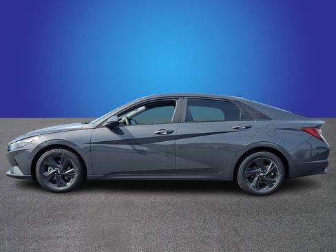 Used 2023 Hyundai Elantra SEL image 7