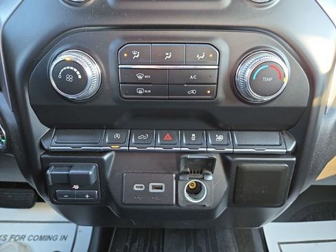 Used 2020 GMC Sierra 1500 Elevation image 23