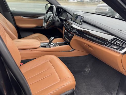 Used 2018 BMW X6 xDrive35i w/ Driving Assistance Package image 18