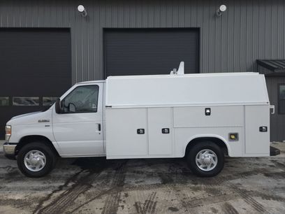 Used 2017 Ford E-350 and Econoline 350 Super Duty w/ Power Windows & Locks Group